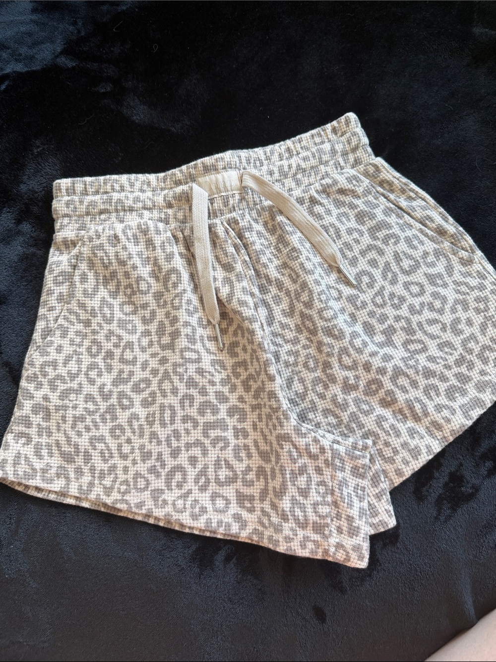 Comfrt Waffle Lounge Shorts - Size S - Picture 3 of 4